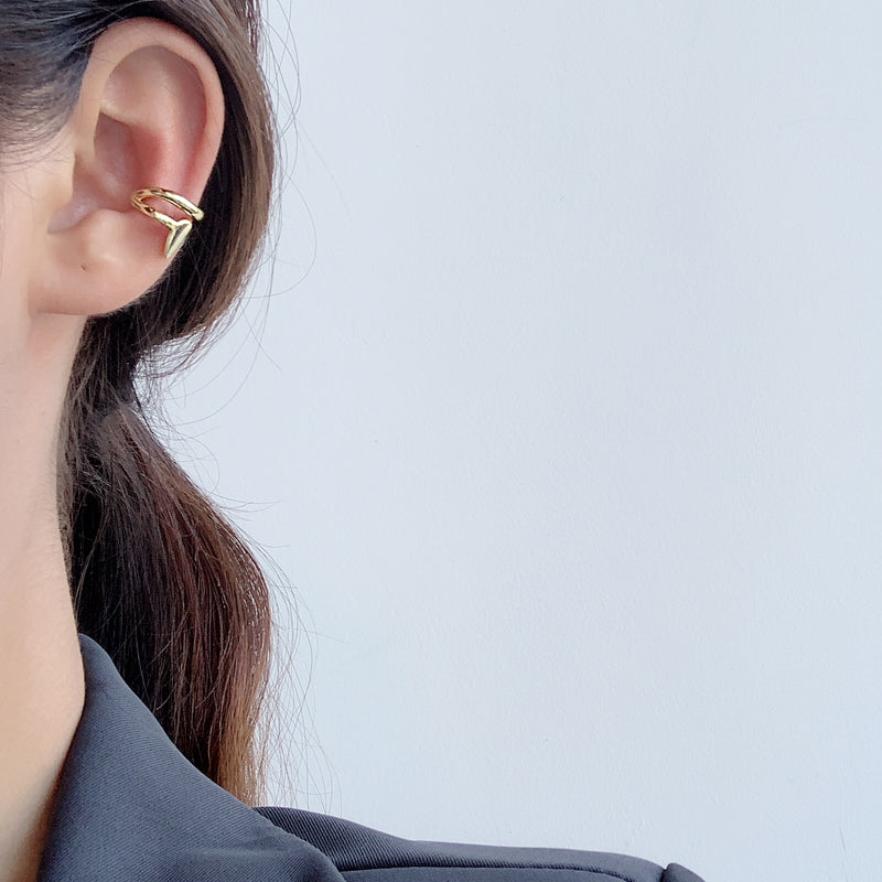 ZOYA JEWELRY DESIGN 14K Gold Plated Ear cuf Earrings for Womens and Girls - Pure 925 Sculptural Sterling Silver Earrings - Hypoallergenic Clip-On Non-Pierced Ear Cuff - TikTok Jewelry Gifts For Her