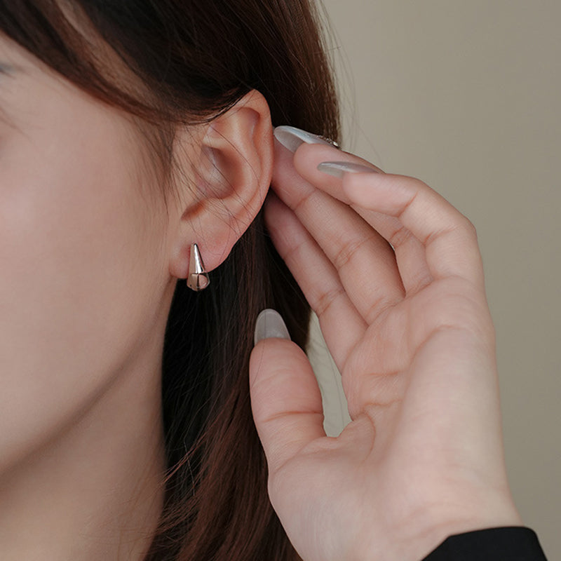 Open hoop earring