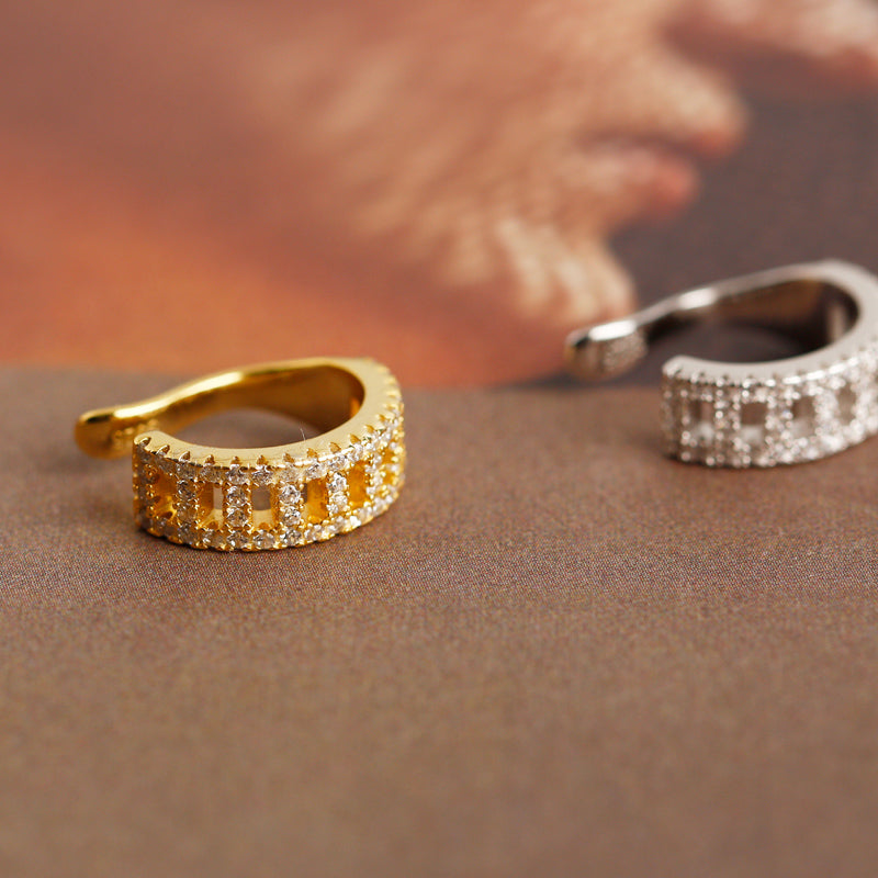Huggie Ear Cuff