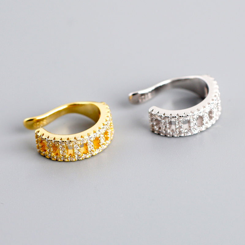 Huggie Ear Cuff