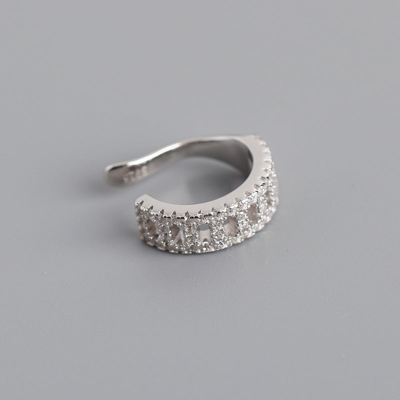 Huggie Ear Cuff
